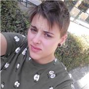 Llevo estudiando música desde los 6 años y me fusta enseñar a los niños que realmente les guste esta maravillosa asignatura